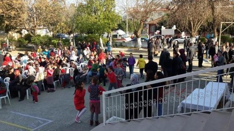 Dedesi Adına Yaptırdığı Okula Halasının Adına Zeka Sınıfı Kazandırdı