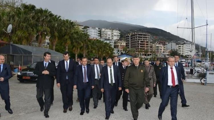 Vali Türker Finike İlçesini Ziyaret Etti