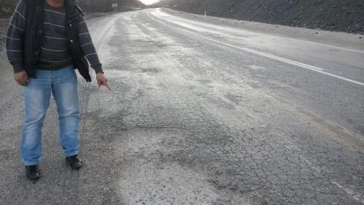 Dağ Yolu Köstebek Yuvasına Döndü