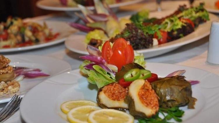 Kebap Diyarı Gaziantep’te Enginar Kebabı Sezonu Açıldı