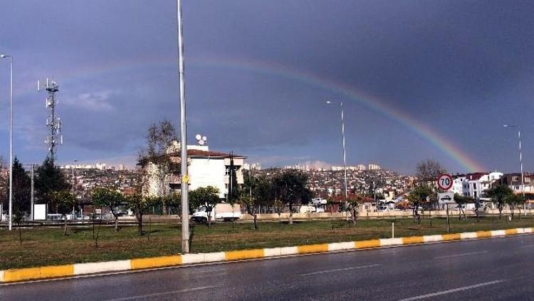 Antalya’da Gökkuşağı Büyüledi