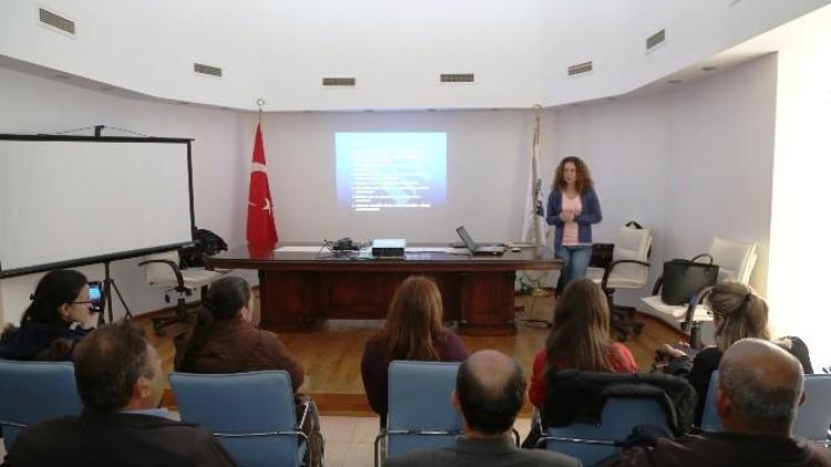 Belediye Personeline “Süs Bitkilerinde Zararlı Kontrolü” Semineri Verildi