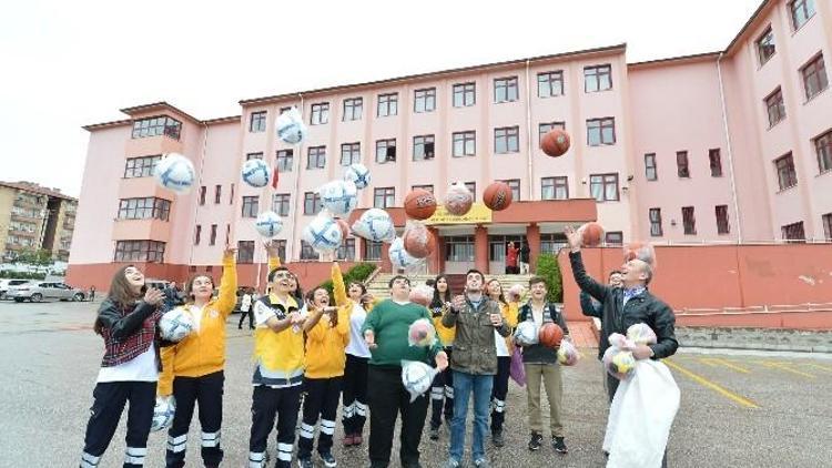 Başkan Gökçek’ten Liseli Gökçe’ye Anında Cevap