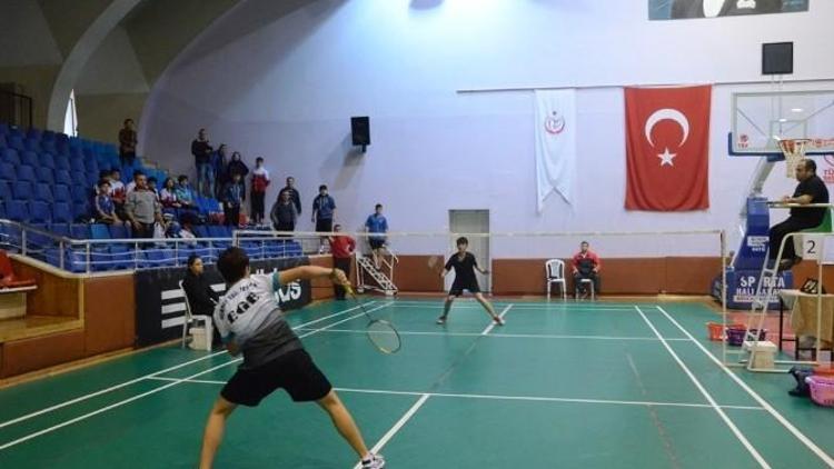 Badminton Grup Müsabakaları Aydın’da Yapıldı