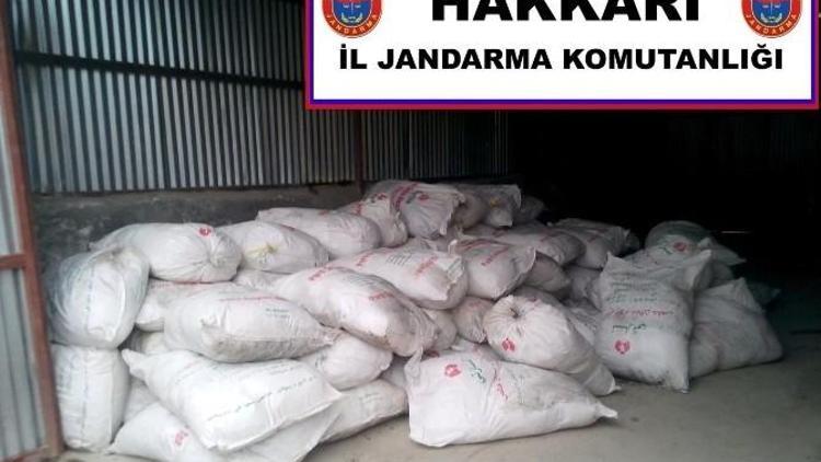 Hakkari’de 15 Ton Kaçak Çay Ele Geçirildi