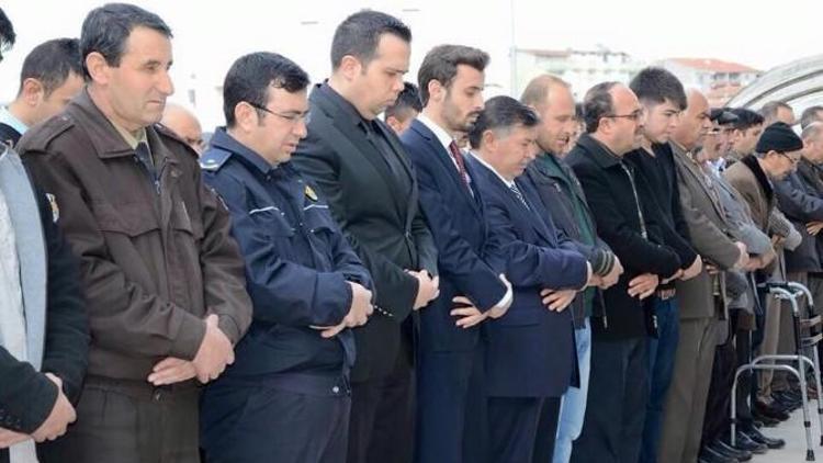 Şehit Cumhuriyet Savcısı Kiraz İçin Sarıkaya İlçesinde Gıyabi Cenaze Namazı Kılındı