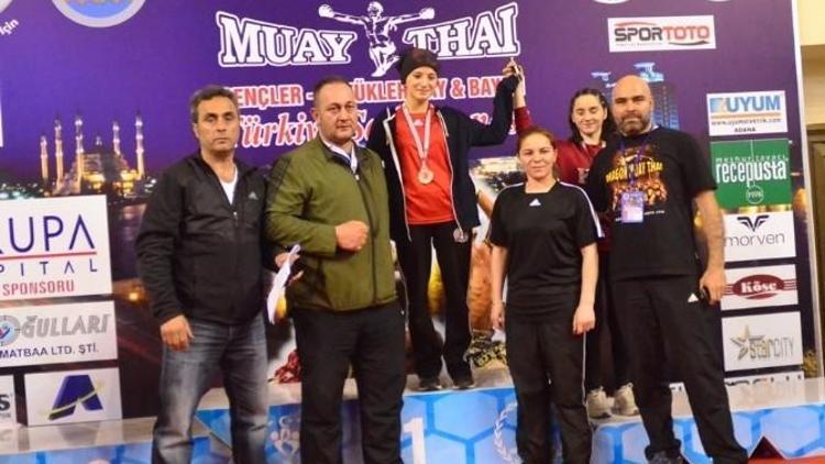Muay Thai Türkiye Şampiyonası Adana’da Sürüyor