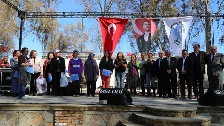 Yöresel Otlar Ve Kırmızı Toz Biber Festivali Başladı