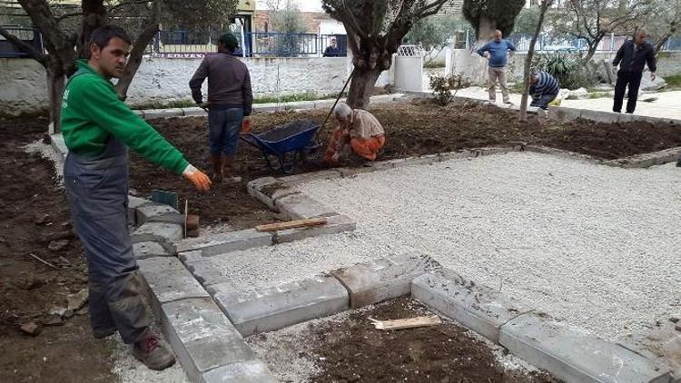 Torbalı’da Mezarlıklara Bakım