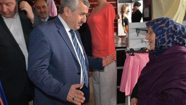 Başkan Baran Hacı Osman Mahallesi’ni Gezdi