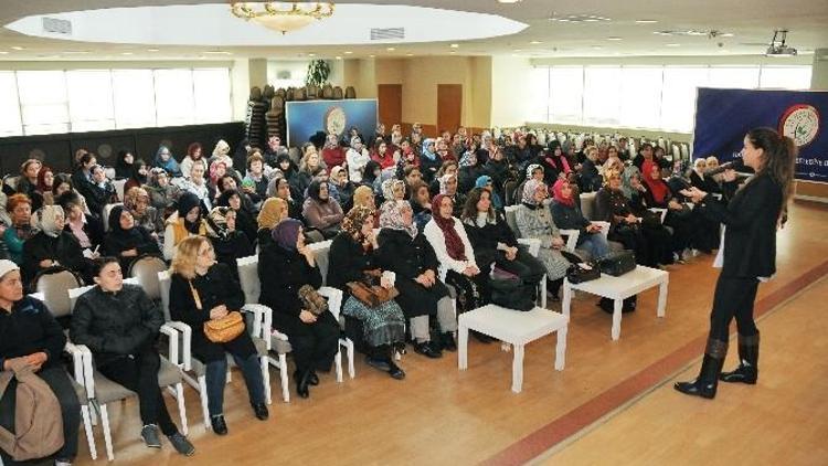 Gaziosmanpaşa’da Çocuk Ve Oyun Konulu Seminer