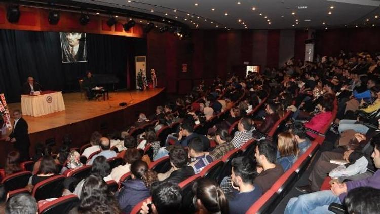 Behramoğlu Ve Çetin Nazillilere Unutulmaz Saatler Yaşattı