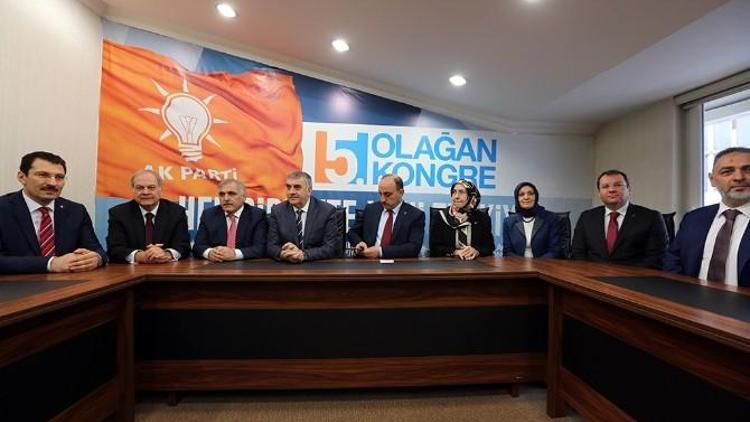 AK Parti Milletvekili Adayları Basın Toplantısı Düzenledi