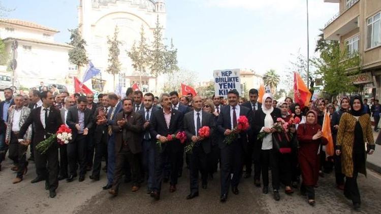 AK Partililer, Teşekkür Yürüyüşü Yaptı