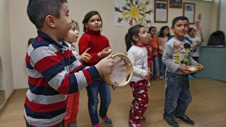 Konak’ta ‘Bizim Çocuklar’ Projesi Giderek Büyüyor