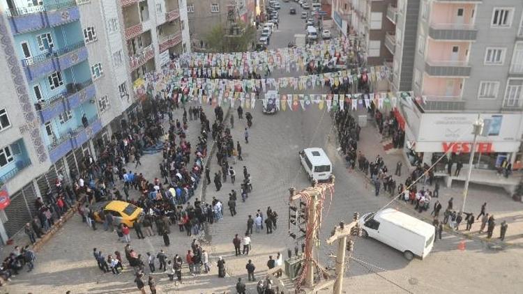 Şırnak’ta HDP’li Adaylara Coşkulu Karşılama