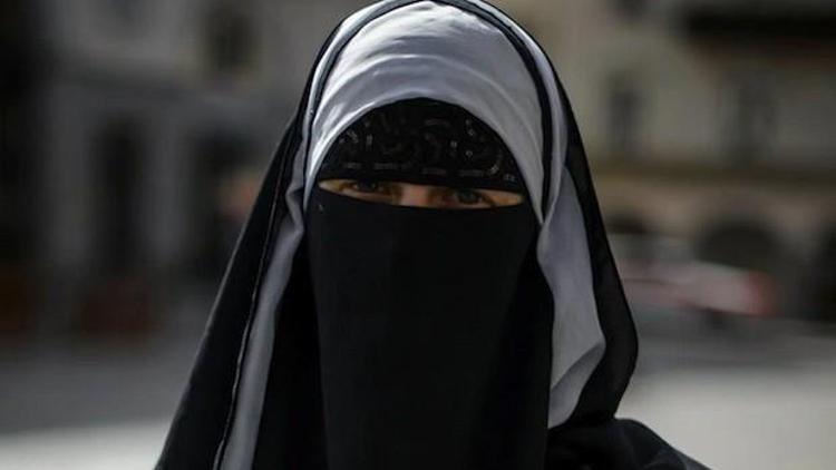 Almanya ‘burkaya yasak’ getiriyor