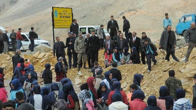 Çelikhan Anadolu İmam Hatip Lisesi Hatıra Ormanı Oluşturdu