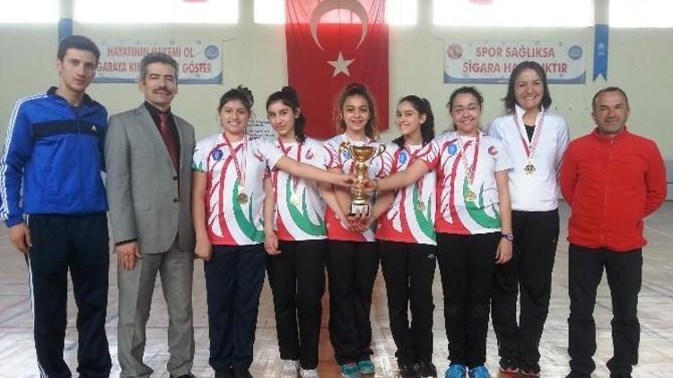 Yamanlar Badminton Ve Cimnastikte Şampiyon Oldu