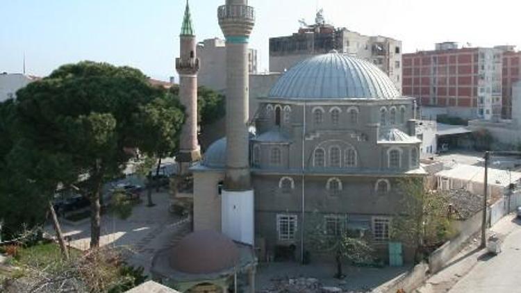 Saruhanlı Merkez Camii’nde Çevre Düzenlemesi