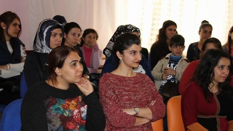 Kardelen Kadın Merkezi’nde Bilinçli Su Kullanımı Semineri Verildi