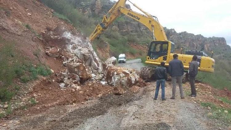 Kapanan Yolu Belediye Ekipleri Açtı