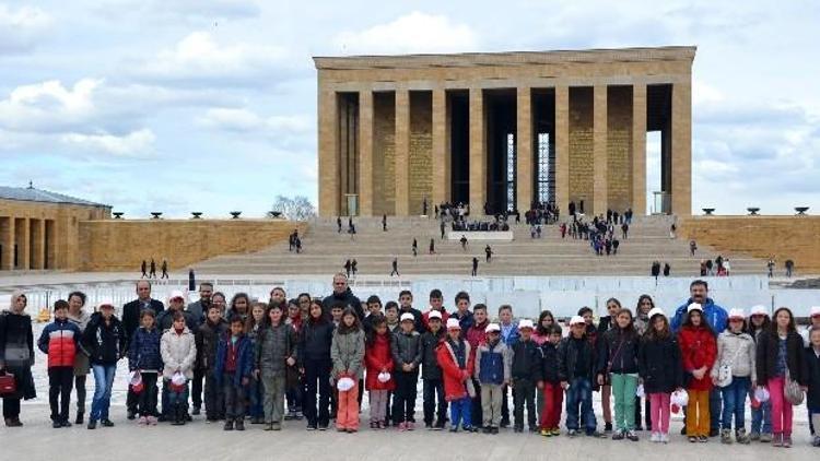 Öğrencilere Anıtkabir Gezisi