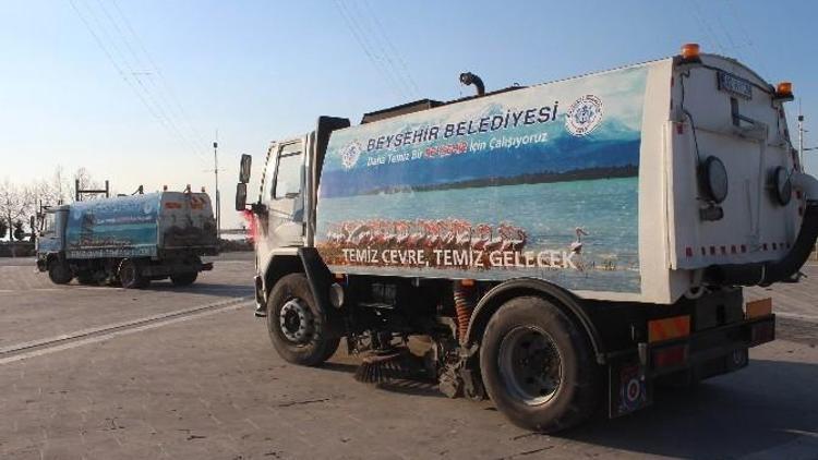 Çöp Toplama Araçları, Beyşehir’i Fotoğraflarla Tanıtıyor