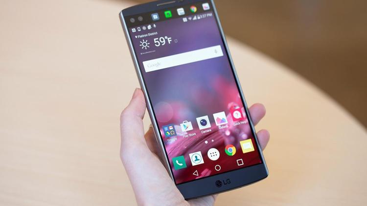 LG V20 dünyanın ilk Android 7.0 Nougatlı telefonu olacak