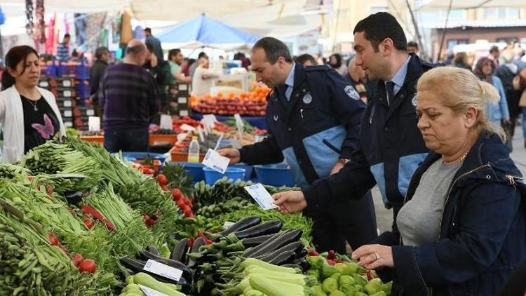 Zabıtadan Salı Pazarı’nda Fiyat Etiketi Denetimi