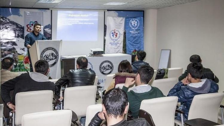 Reşko Doğa Sporları Derneği’nden Madde Bağımlılığı Semineri