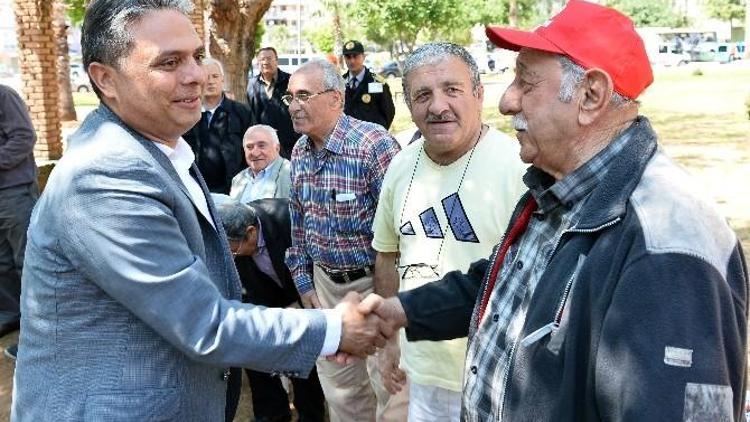 Başkan Uysal’a Nazar Boncuğu