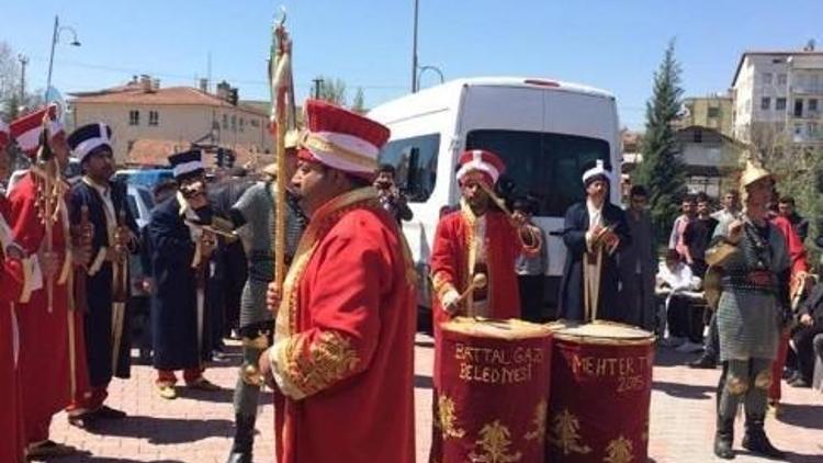 Birlik Vakfı Ve Mttb Kutlu Doğum Etkinliği Gerçekleştirdi