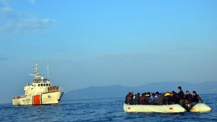 Ege Denizinde 5 Günde 513 Göçmen Kurtarıldı