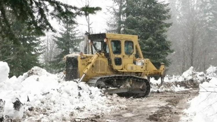 Kardan Kapalı Olan Yedigöller Yolu Ulaşıma Açıldı