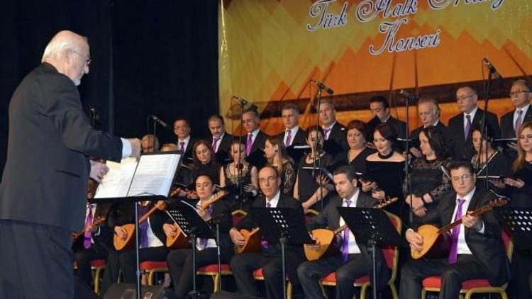 Büyükşehir Belediyesi’nin Türk Halk Müziği Konseri Beğeniyle İzlendi