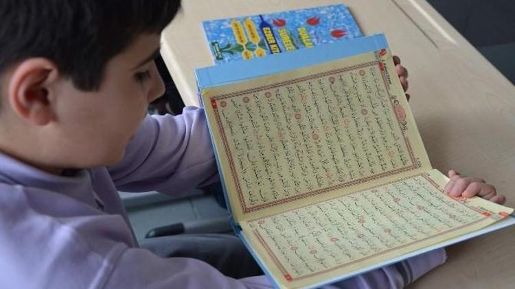 Bozüyük Fatih Sultan Mehmet İmam Hatip Ortaokulu’nda Hafızlık Eğitimi