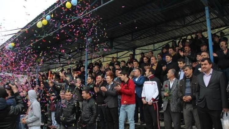 Şampiyon Ulus Çınarspor’dan Milletvekili Tunç’a Forma