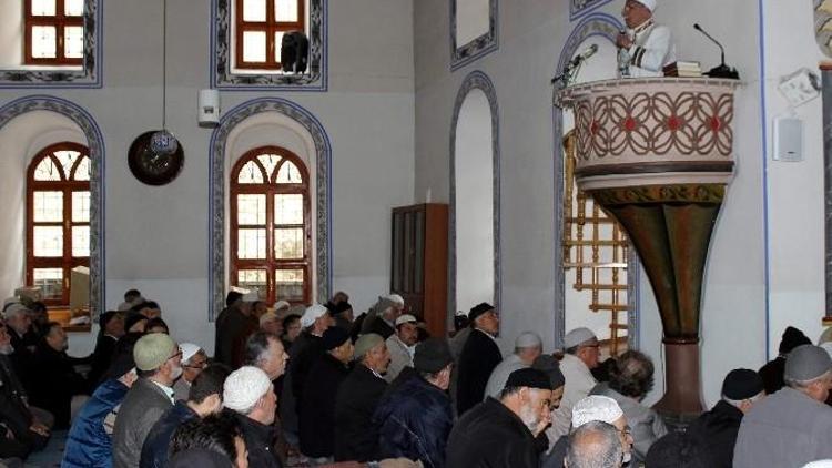 Hafız Din Görevlilerinden Kütahyalılar’a Kur’an-ı Kerim Ziyafeti