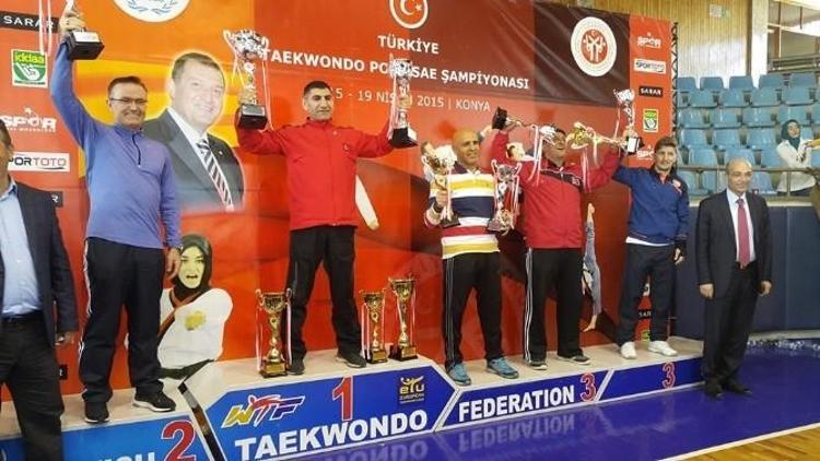 Taekwondo’da 2 Kupa Birden