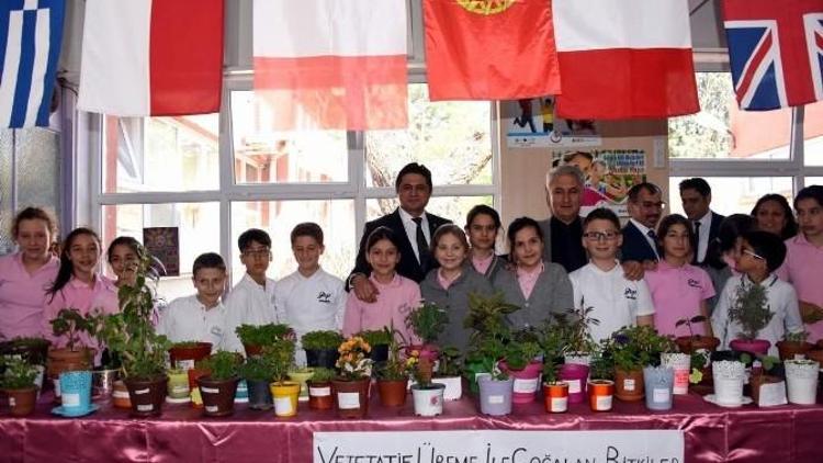 Aliağa Gazi Ortaokulu’ndan Tohumlar Çiçeğe Projesi