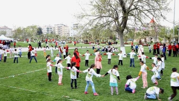 6.çocuk Festivali, Çocuk Oyunlarıyla Devam Ediyor