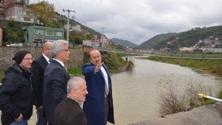 Başkan Gümrükçüoğlu, Trabzon’un Sorunlarını Çözmek İçin Çalışıyor