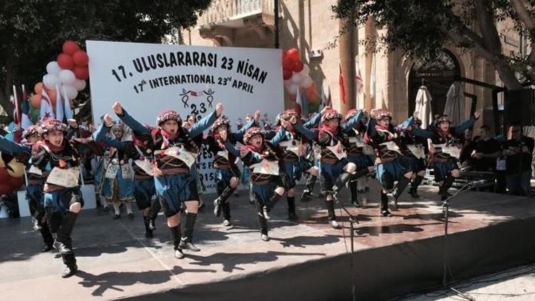 Halk Oyunları Topluluğu, Kıbrıs’ta 23 Nisan Coşkusuna Ortak Oldu