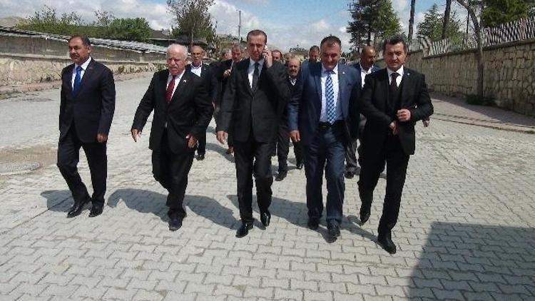 MHP Milletvekili Adayları Darende’yi Ziyaret Etti