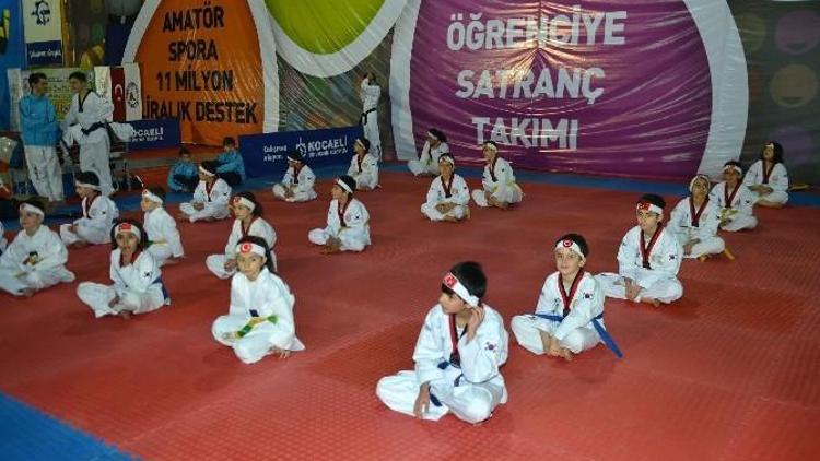 Wushu 23 Nisan Fuarında