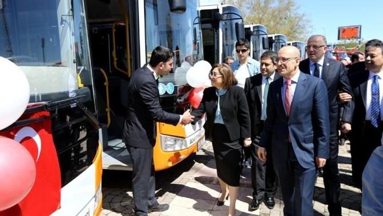 Gaziantep Büyükşehir Belediyesi Yeni Araçlarını Tanıttı