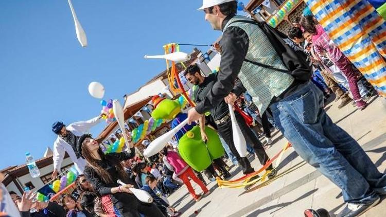 Hamamarkası’nda Tiyatro Festivali