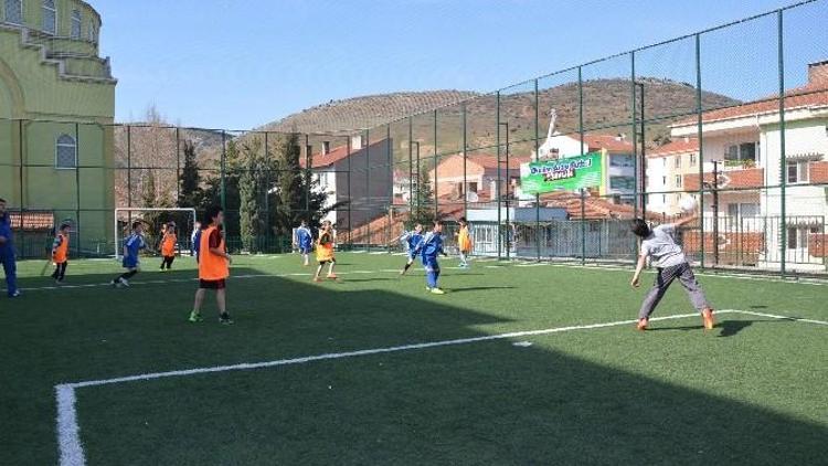 Bozüyük Belediyesi Okullar Arası Futbol Şenliği 3. Hafta Maçları İle Devam Ediyor