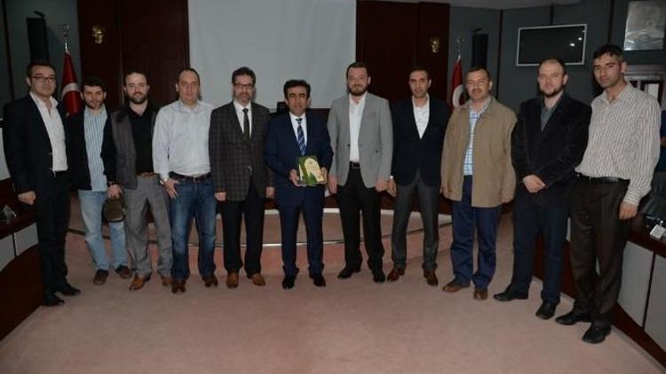 Vali Güzeloğlu, Amatör Spor Kulüp Yöneticileriyle Bir Araya Geldi